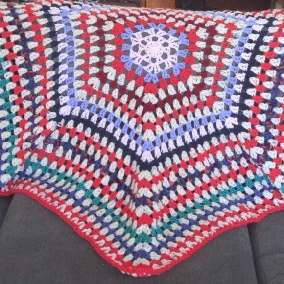 NEW Newfoundland Handmade crocheted throw hexagon colorful - Picture 2 of 4